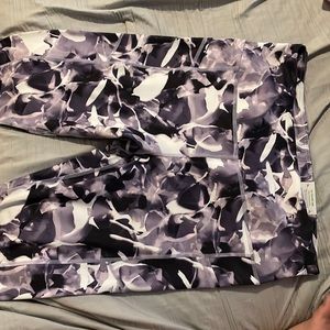 Brand- Gaiam. Leggings full length.